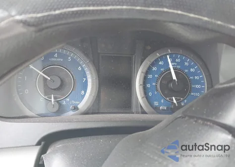 2020 Toyota Sienna Le z USA, uszkodzony, nr VIN 5TDKZ3DC9LS070456